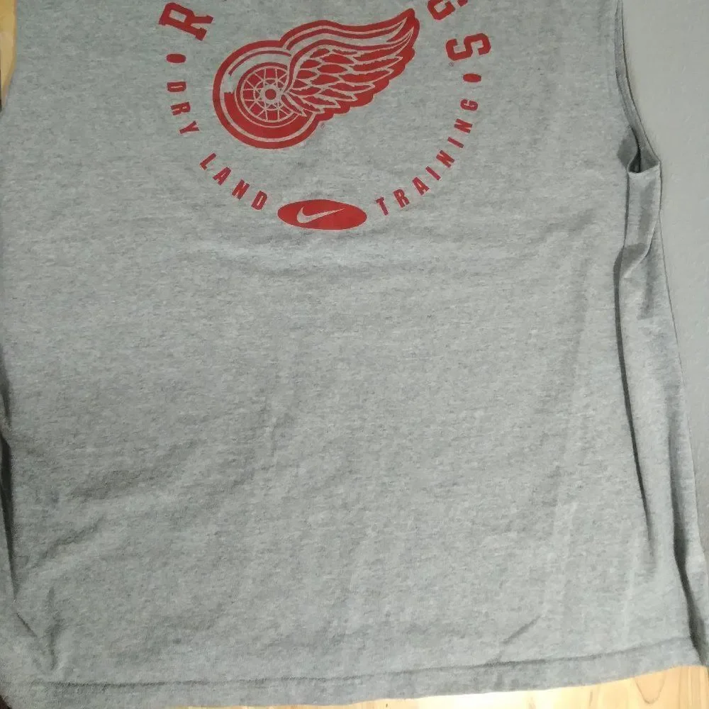 DS Vintage Nike Detroit Red Wings Dry Land Training Tank Top